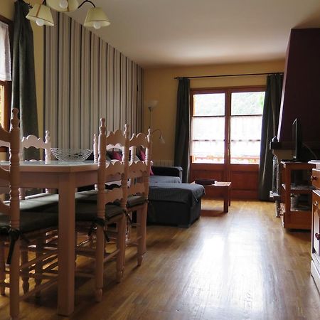 Apartaments El Ribal Valencia D'Aneu Luaran gambar