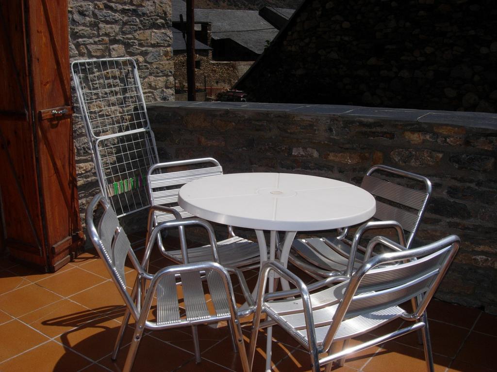 Apartaments El Ribal Valencia D'Aneu Bilik gambar
