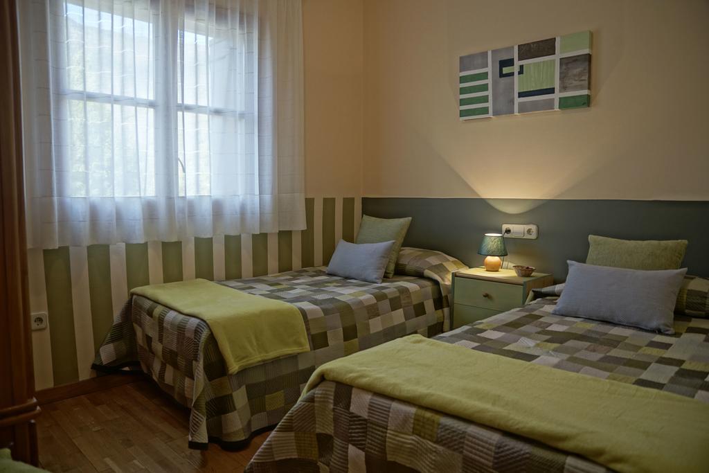 Apartaments El Ribal Valencia D'Aneu Luaran gambar