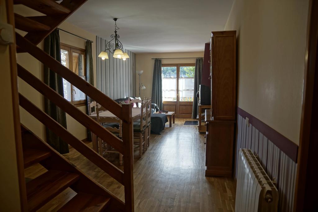 Apartaments El Ribal Valencia D'Aneu Luaran gambar