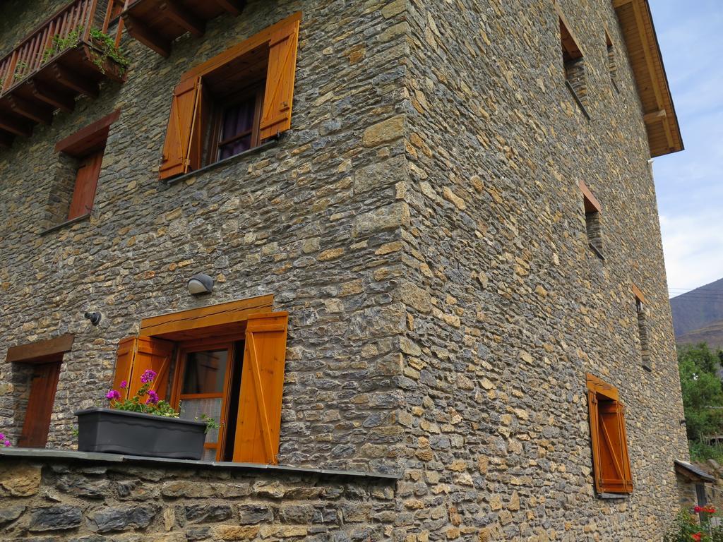 Apartaments El Ribal Valencia D'Aneu Luaran gambar